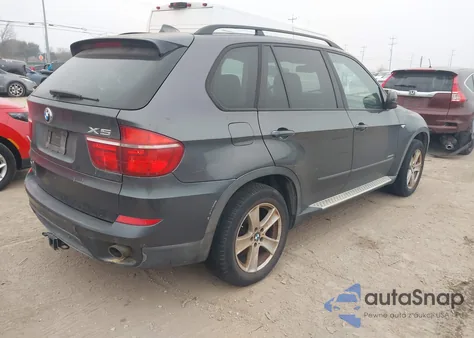 2012 BMW X5 xDrive35D z USA, uszkodzony, nr VIN 5UXZW0C59CL667583